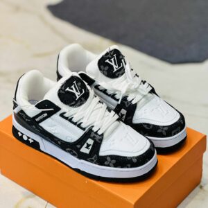LV Trainer Black